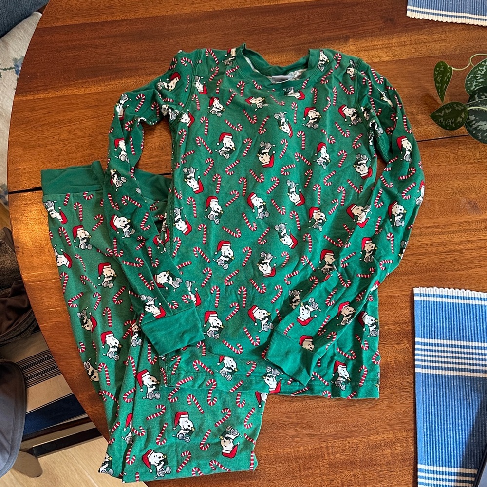 Hanna Andersson x Peanuts snoopy Christmas pajamas size 14/16